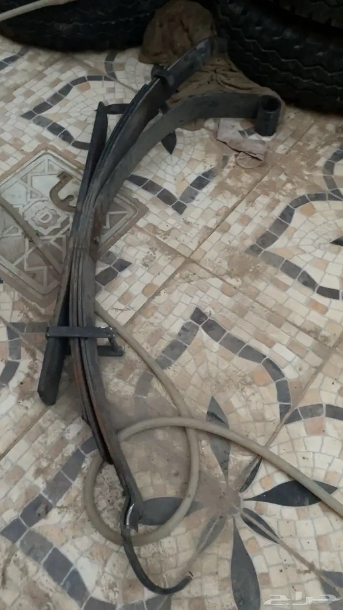 عراض ربع وهيلكس 8