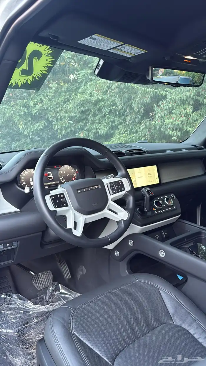 Land rover Defender 90 موديل 2023 V4 7
