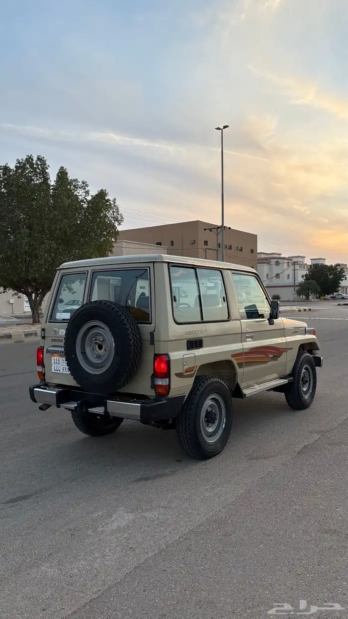 للبيع جيب ربع 2003 8