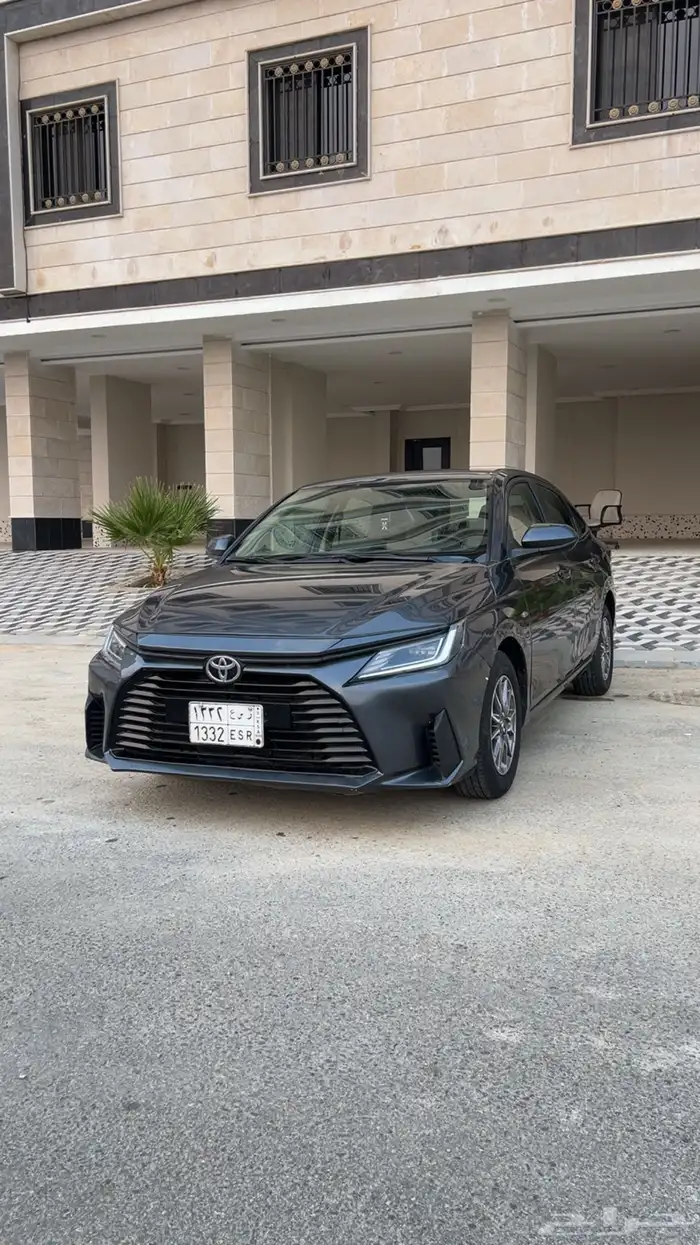 تويوتا يارس 2023 بحالة ممتازة وبسعر ممتاز 1