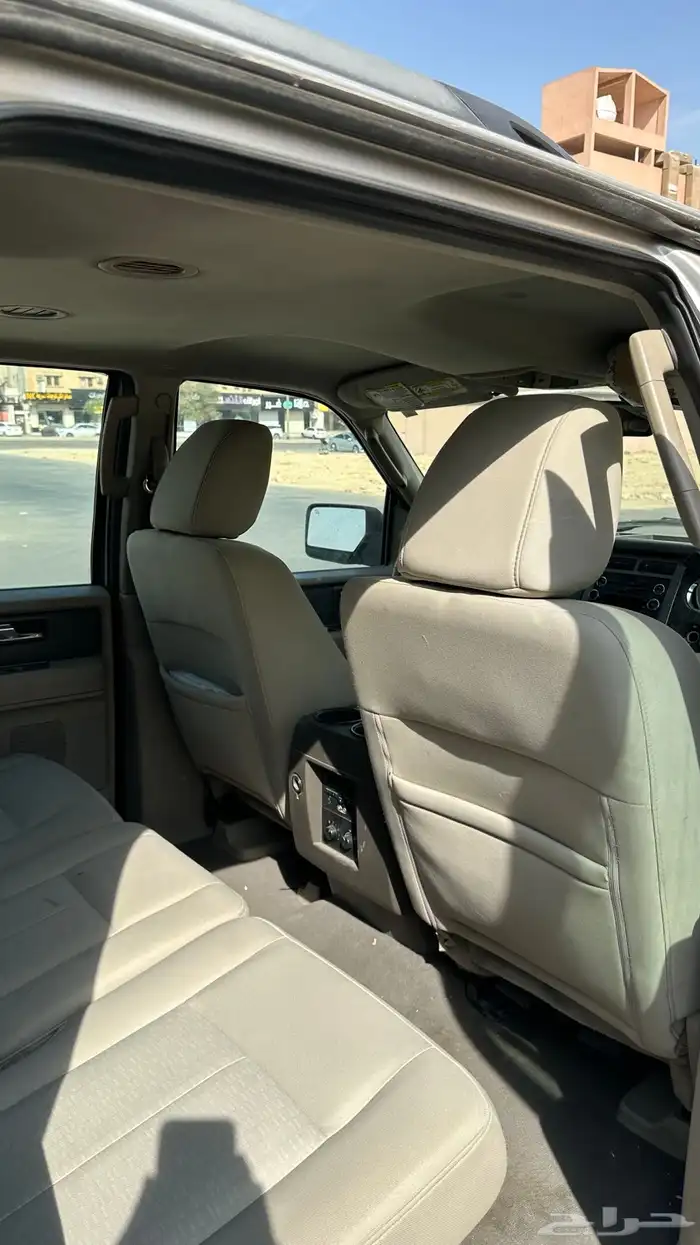 فورد اكسبيدشن فضي 2010 9