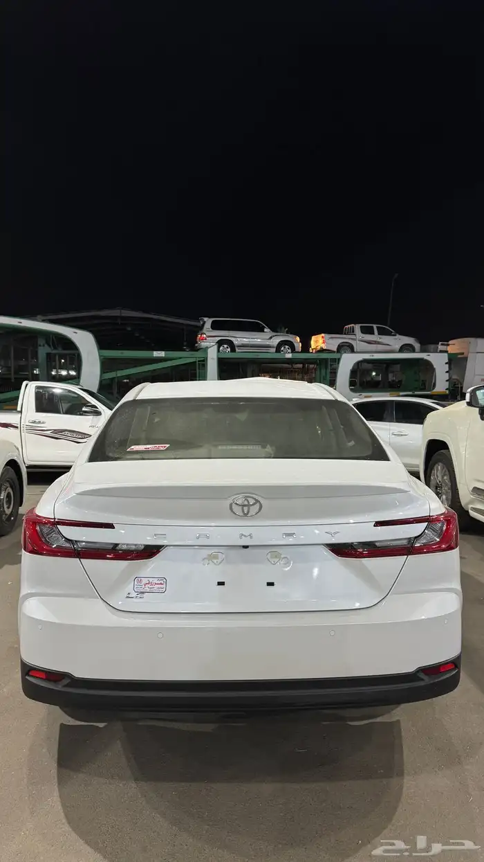 تويوتا كامري 2025 بنزين فئة LE فتحة سقف بصمة سعودي 119 شامل 3