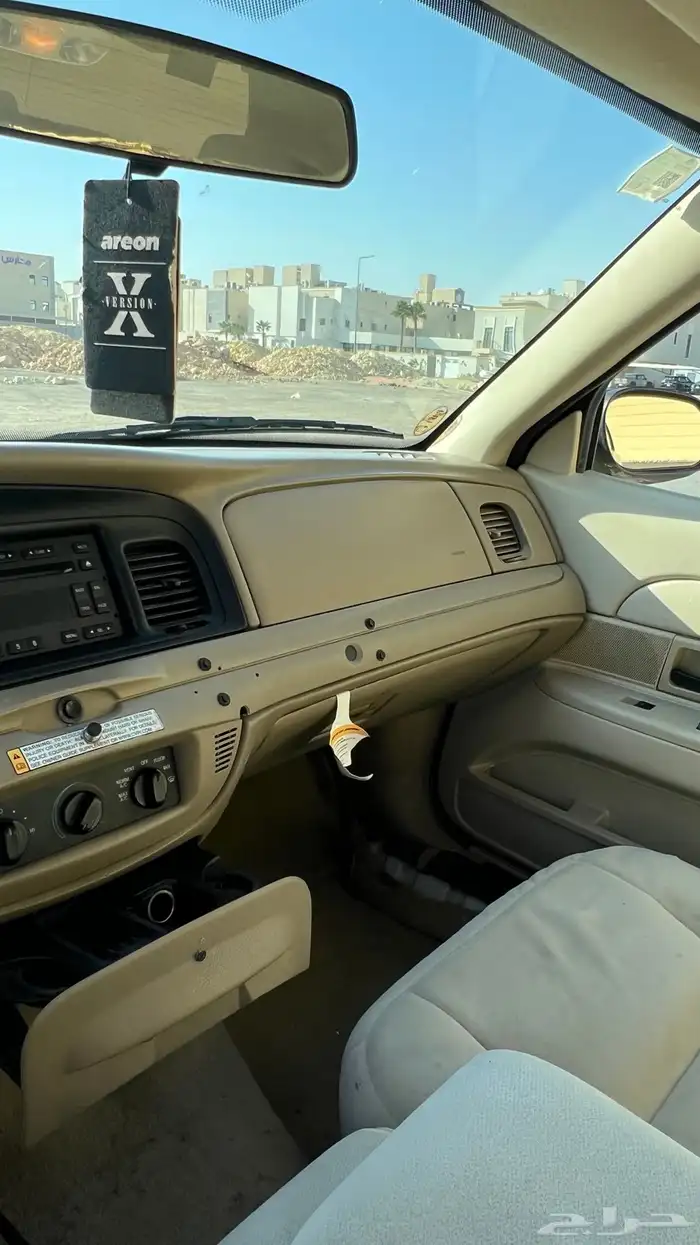 فورد فكتوريا 11