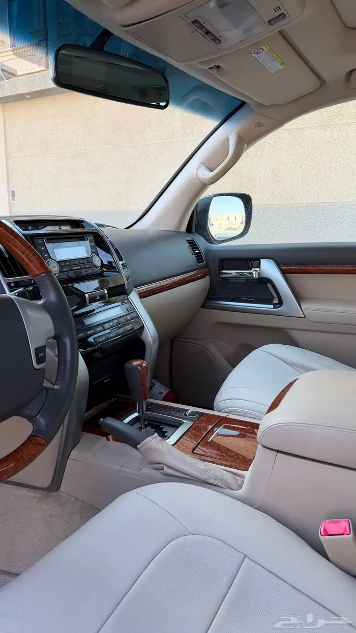 لاندكروزر VXR بريمي 2012 16