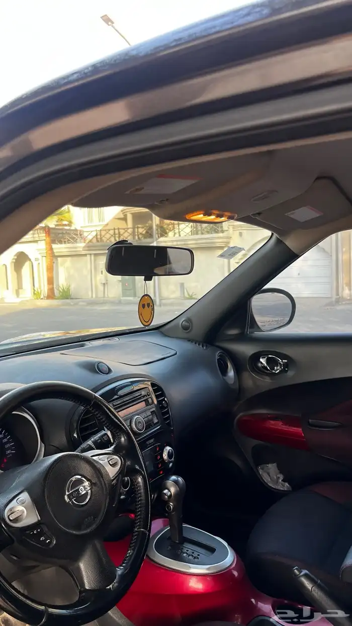 نيسان جوك. 2014 4