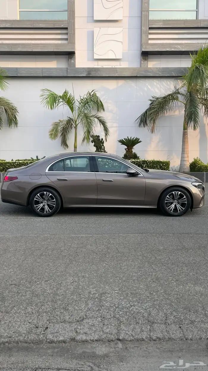 مرسيدس E200 2025 عداد 6 آلاف km ضمان الجفالي إلى 2027 7