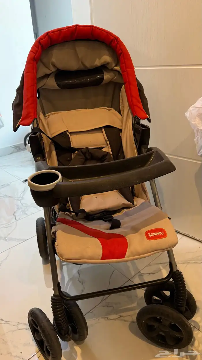 عربة اطفال من سنتر بوينت 0