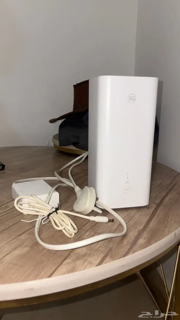 راوتر 5g فايف جي تركب عليه اي شريحه مستخدم استخدام حشمه 3