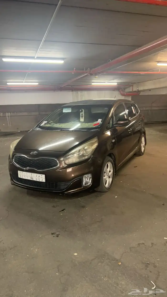 كيا كارنز 2015 ستاندر للبيع 2