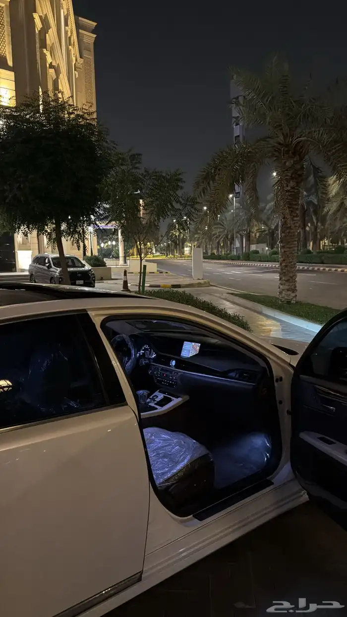للبيع لكزس es350 2015 10