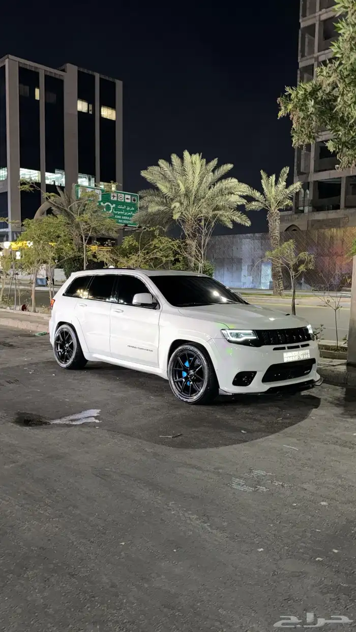 جيب شروكي SRT 6