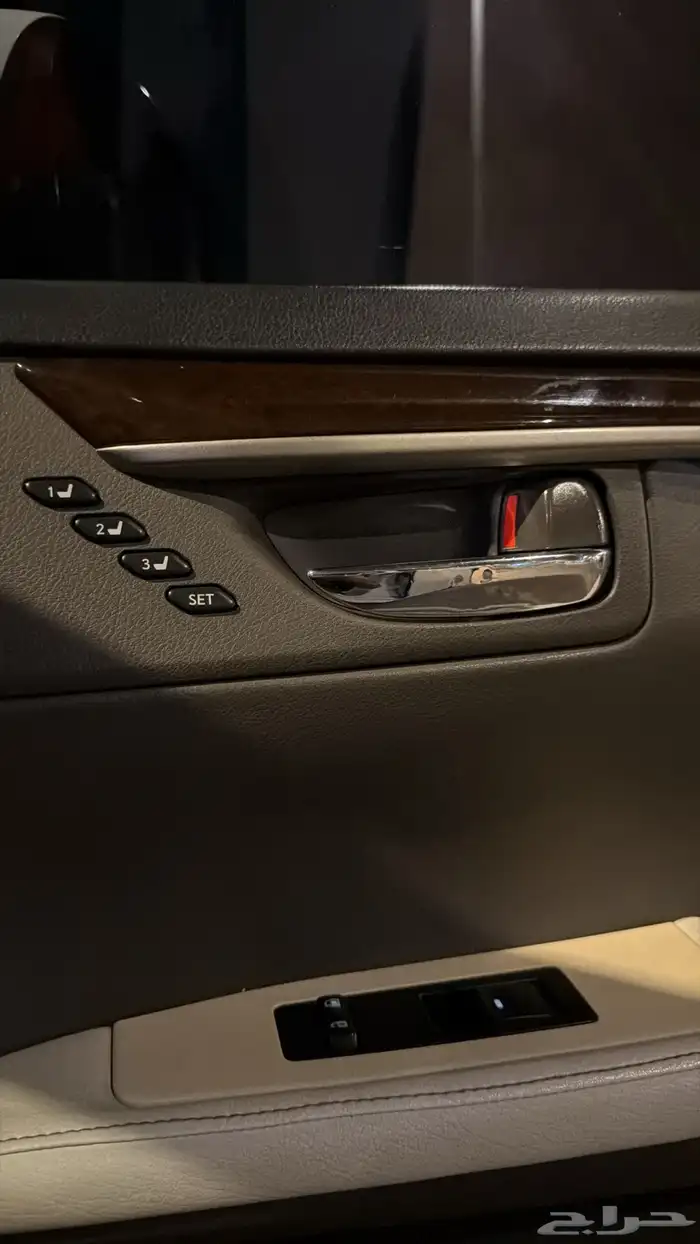 للبيع لكزس es350 2015 24