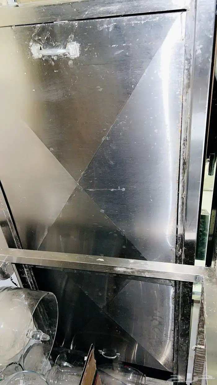 معدات وأغراض لمعمل حلويات 38