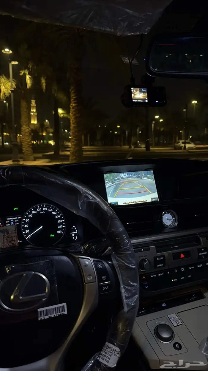 للبيع لكزس es350 2015 17