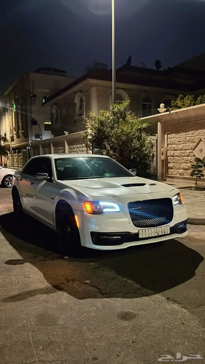 كرايزلر V8 فل كامل 11