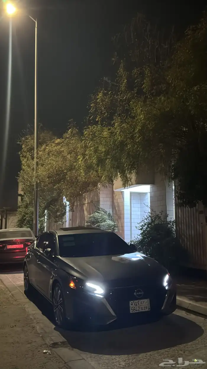 نيسان التيما 4