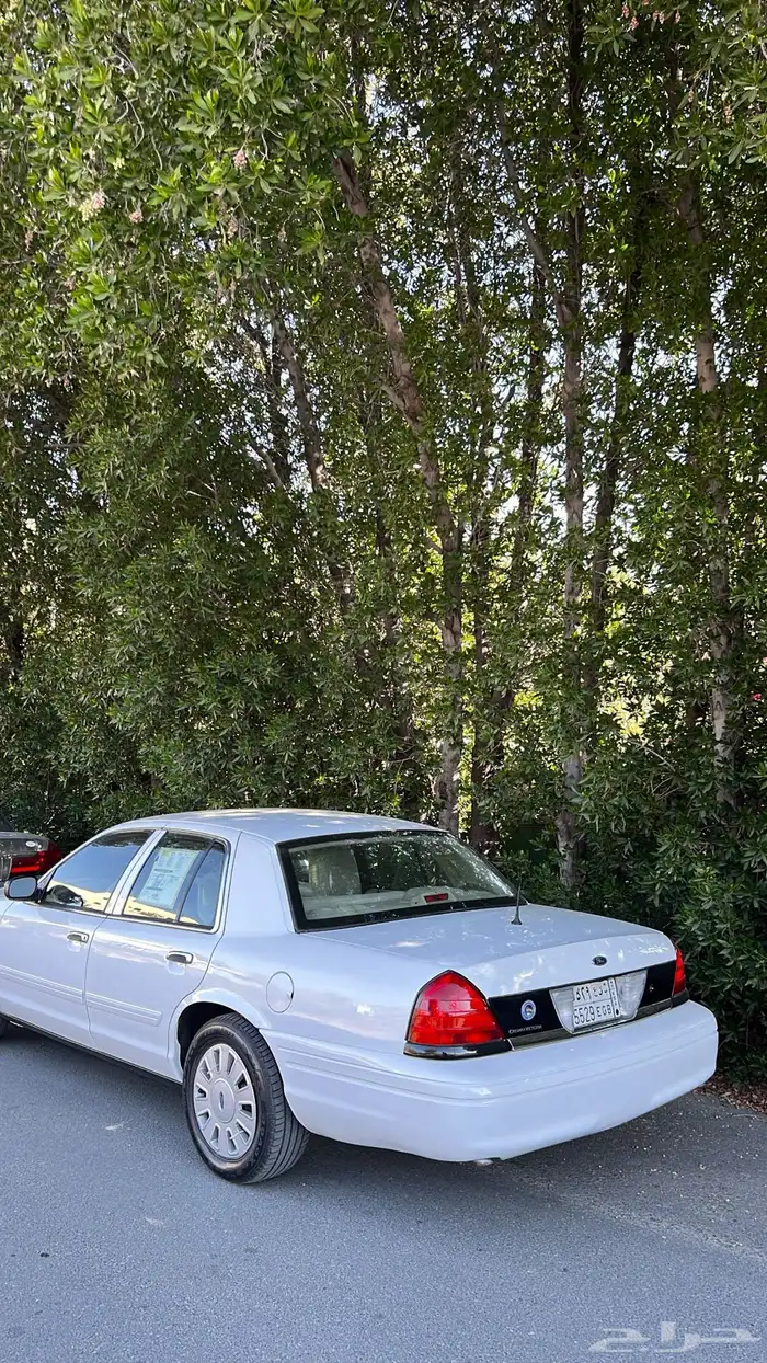 فورد بوليسي ممشى ميتين وثلاثين الف نضيف سليم من الحوادث 4