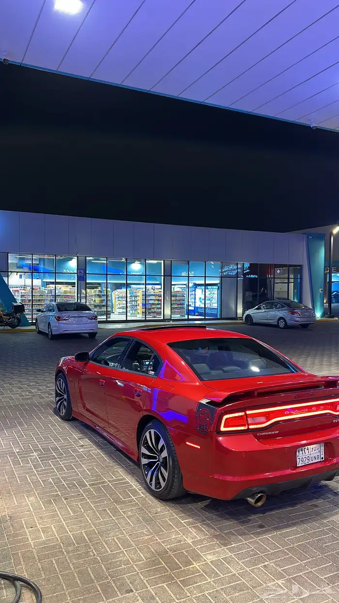 تشارجر 2012 للبيع 8