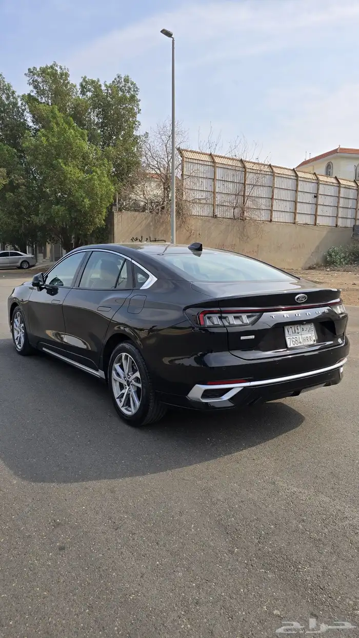 فورد تورس 2023 B ترند 15