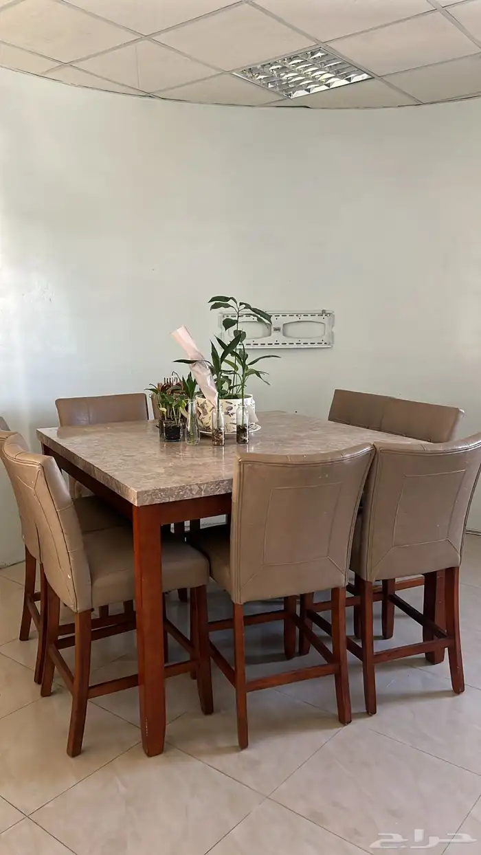 طاولة طعام رخام 8 كراسي جلد 0