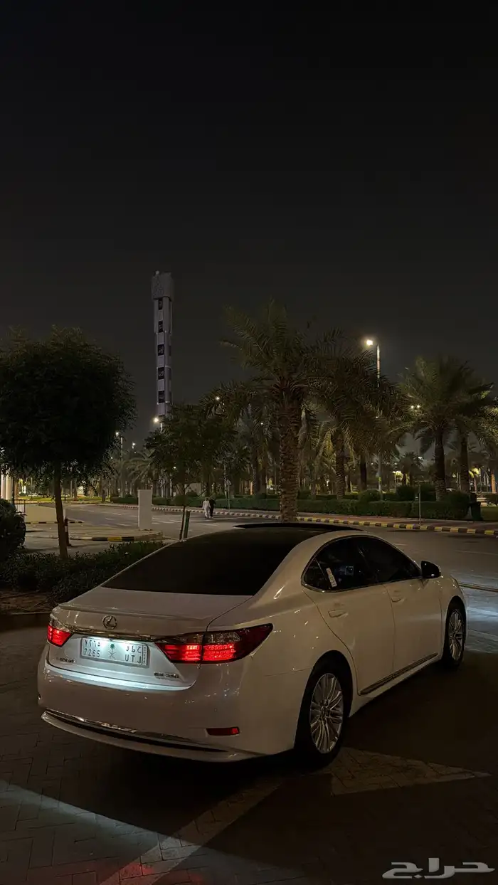للبيع لكزس es350 2015 4