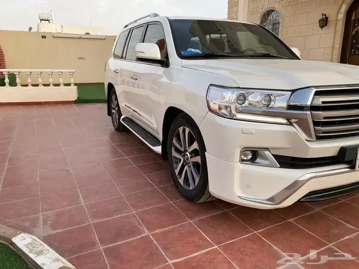 لاندكروزر 1