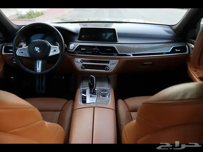 للبيع BMW 730li Mkit 2021 نظيفة بكالة الوكالة . 11