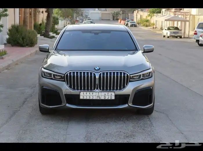 للبيع BMW 730li Mkit 2021 نظيفة بكالة الوكالة . 0