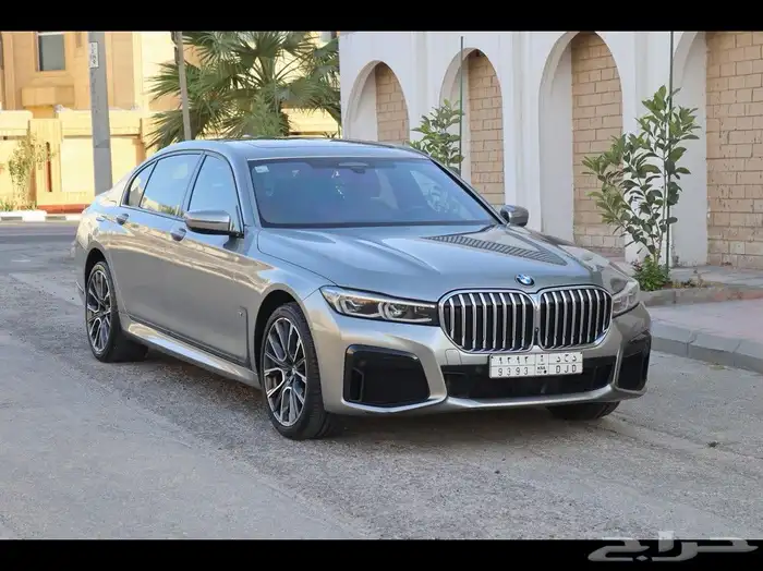 للبيع BMW 730li Mkit 2021 نظيفة بكالة الوكالة . 20