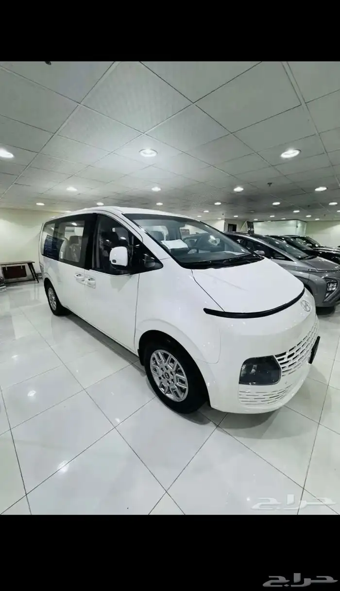 هيونداي ستاريا 9 راكب 0