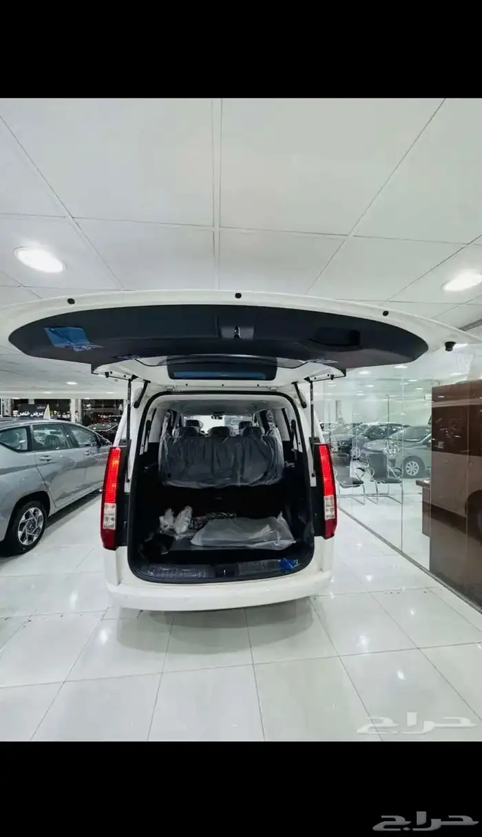 هيونداي ستاريا 9 راكب 6