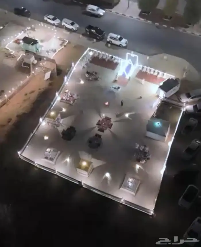 فود ترك وجلسات ارضيه وخيام هرميه مشروع متكامل للبيع 2