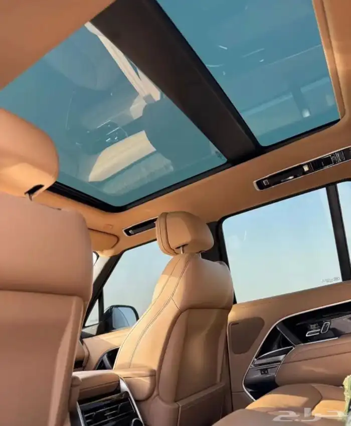 للبيع لاند روفر رنج فوج HSE 2023 وارد قطر 9