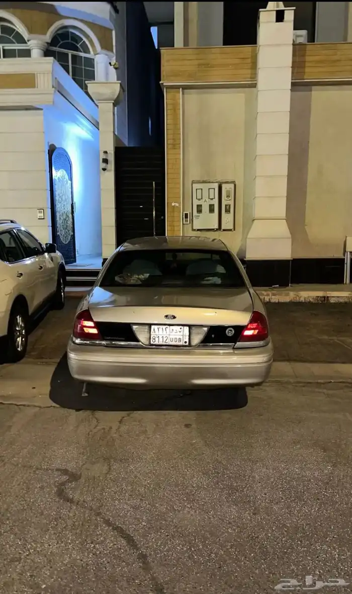 فورد فكتوريا 2006 1