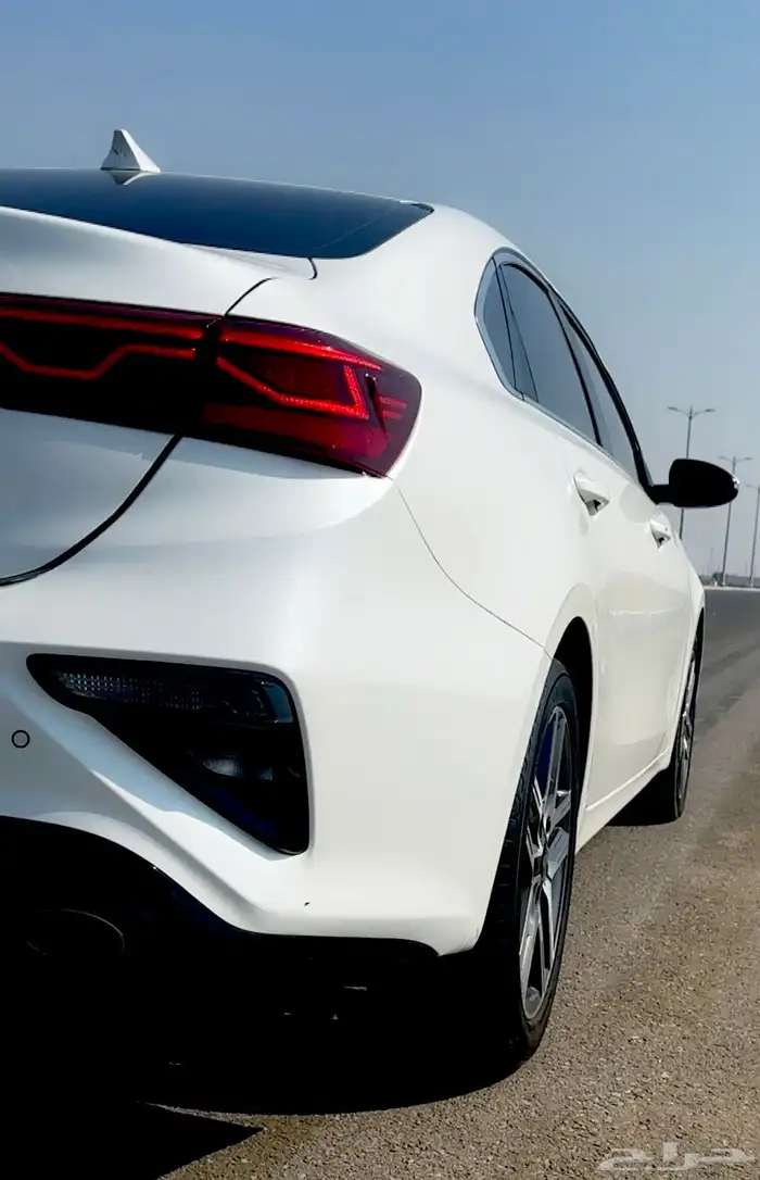 كيا سيراتو K3 وارد كوريا 2020 فل كامل عادا الفتحة ممشى قليل 13