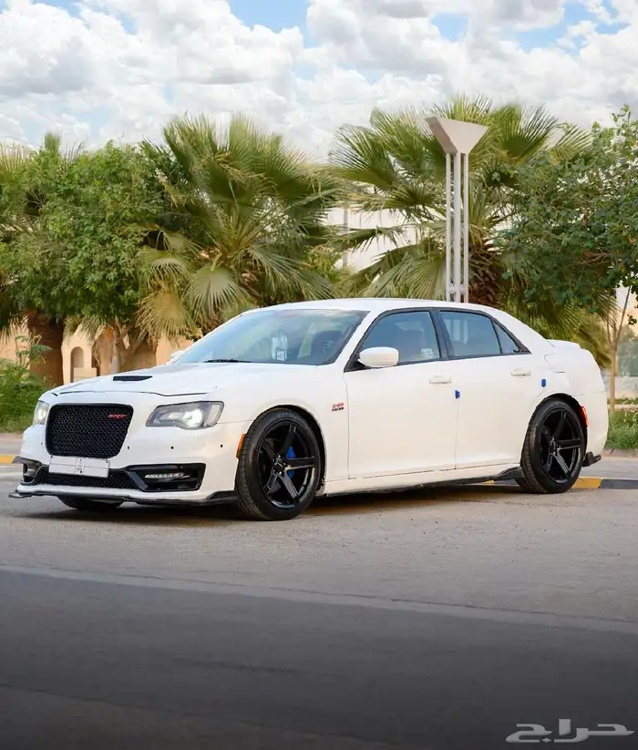 Chrysler srt 8 كرايسلر 1