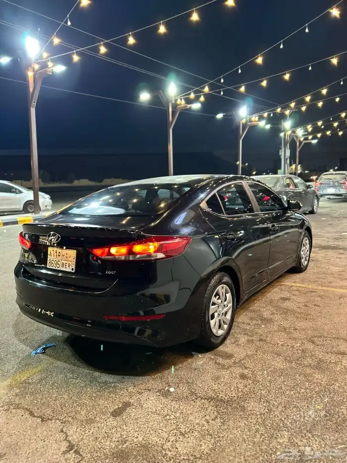 هوانداي أفانتي 2018 3