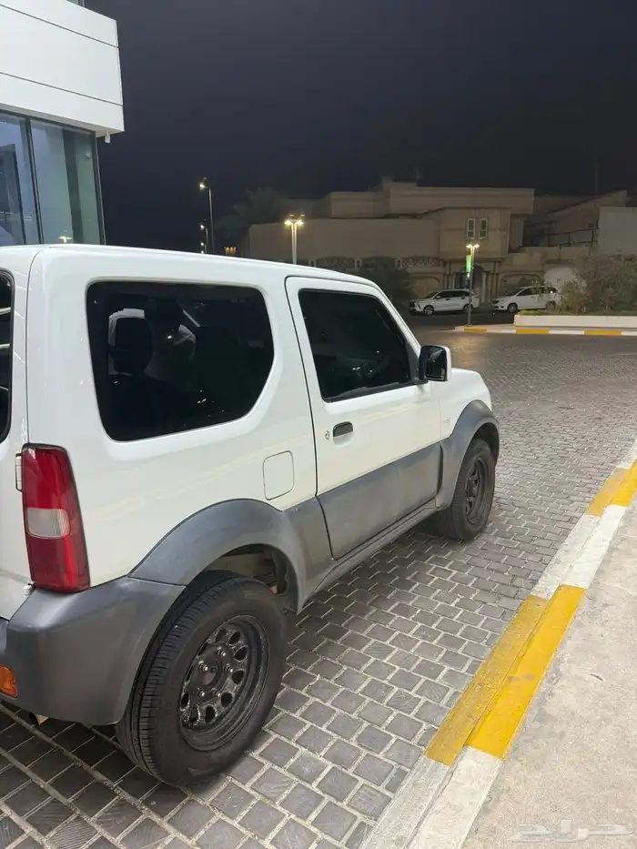 سزوكي جيمني 18