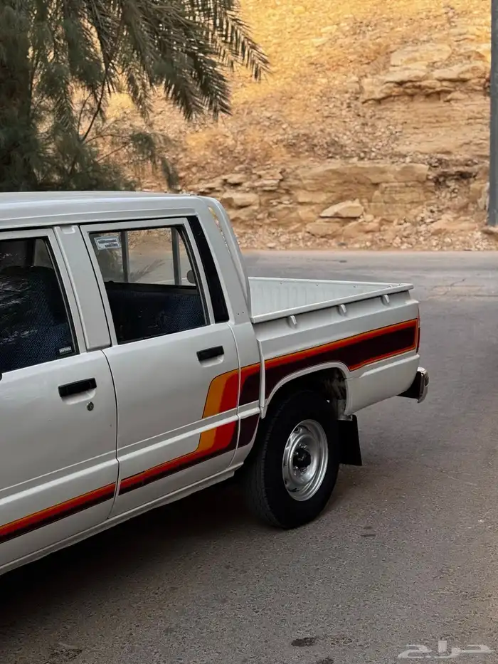 للبيع هايلوكس 88 15