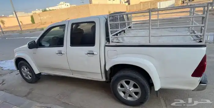 ايسوزو ديماكس 2010 نظيف قير مكينه شاصي شرط 3