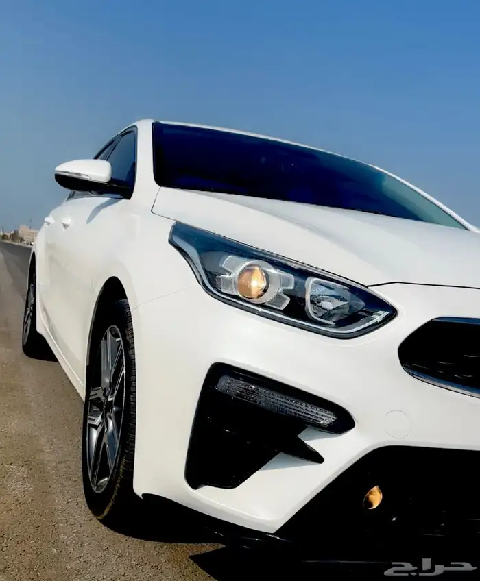 كيا سيراتو K3 وارد كوريا 2020 فل كامل عادا الفتحة ممشى قليل 4