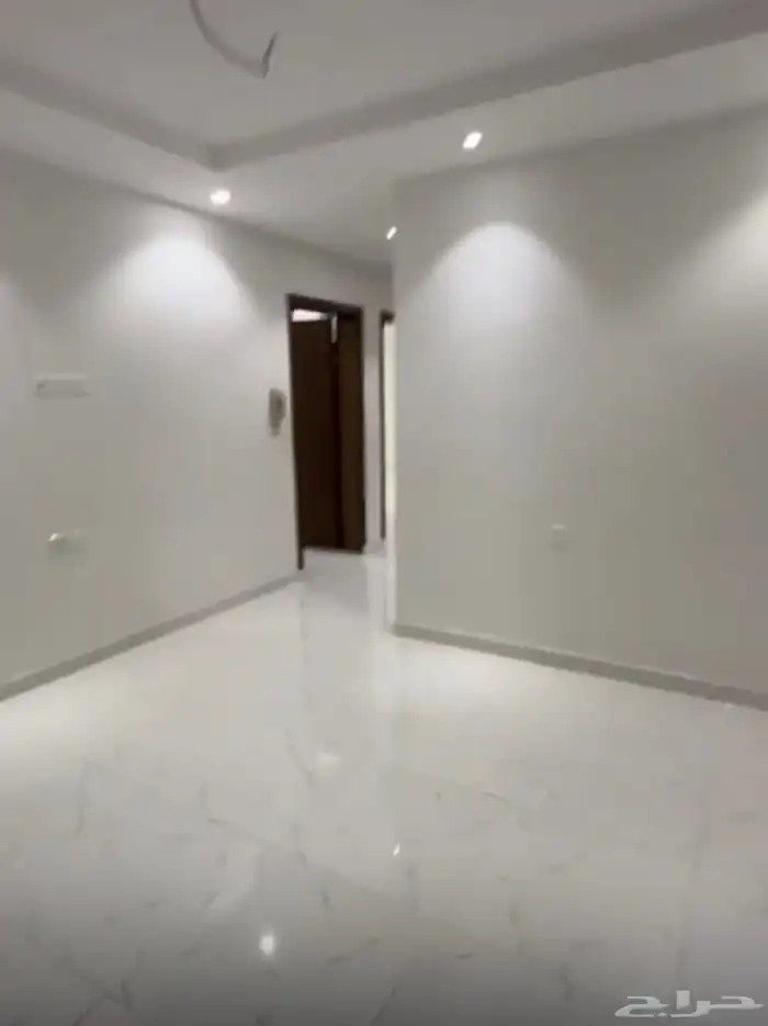 شقة للإيجار في بطحاء قريش 3