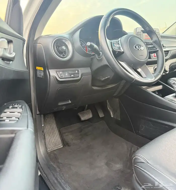 كيا K3 ( بنزين ) 2021 شبه جديدة للبيع 14