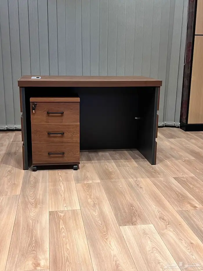 مكتب دولاب خشب دولاب حديد كراسي شبك كراسي دوار 20