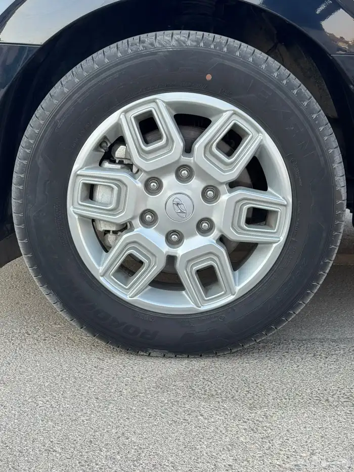 للبيع ستاريا 2023 بنزين ( شبة الجديد ) 12