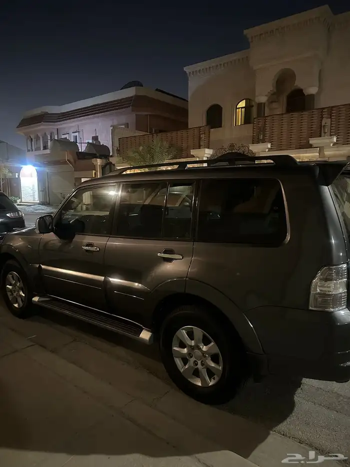متسوبيشي باجيرو 2016 نص فل GLS 8