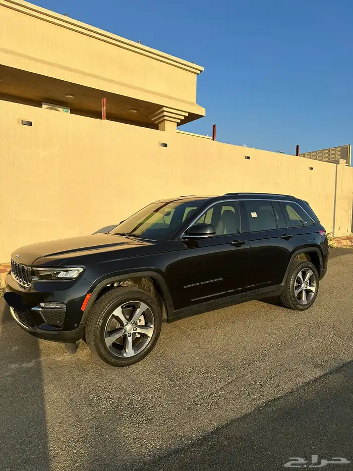 جيب جراند شيروكي 2023 ليمتد بلس 0