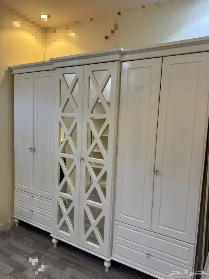 خزانة كبيره استعمال نظيف 2