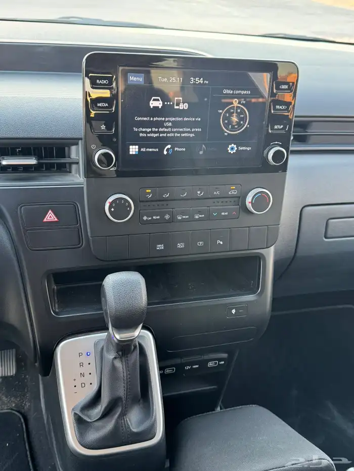 للبيع ستاريا 2023 بنزين ( شبة الجديد ) 10