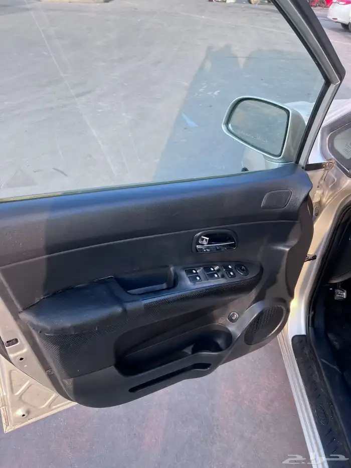 كيا كارينز 2013 12